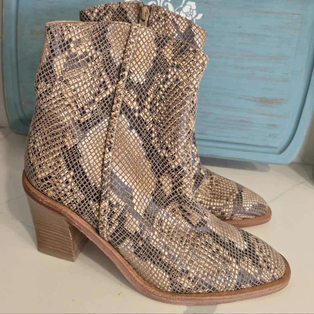 Snakeskin Pattern Ankle Boots